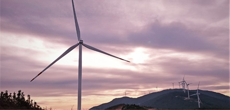 Söke'de iki yeni rüzgar türbini ile kurulu gücümüzü 1.180 MWm'e yükselttik!